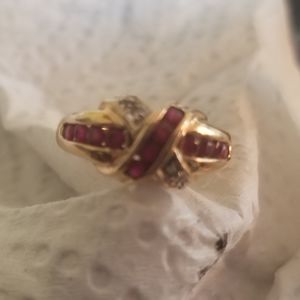 Genuine Gold, diamond & ruby ring